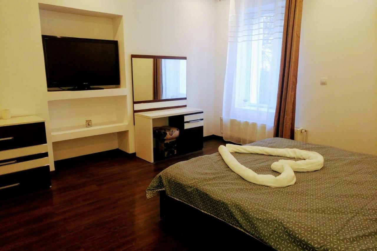 Luxury Accommodation Republicii Braşov Exterior foto