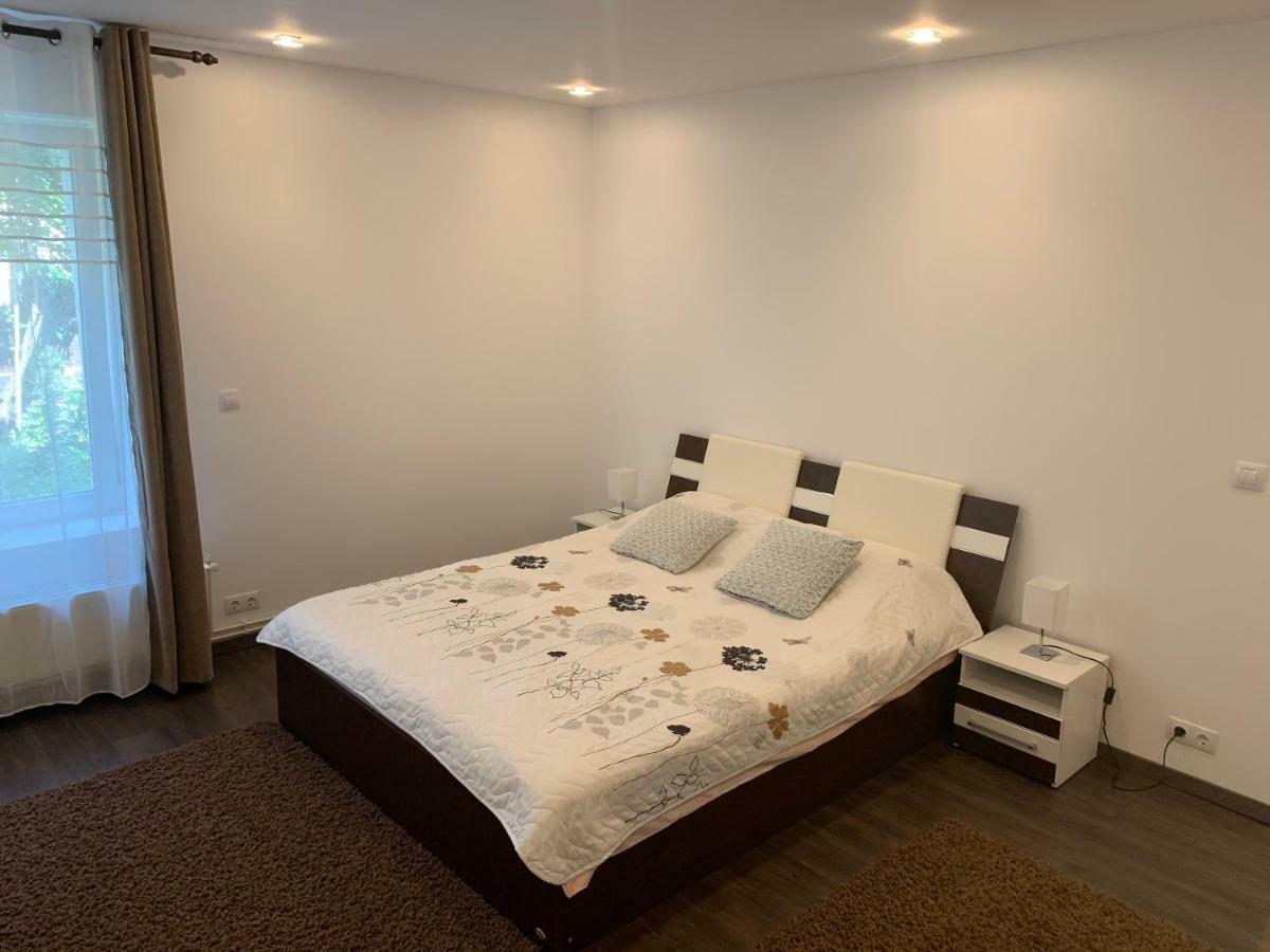 Luxury Accommodation Republicii Braşov Exterior foto